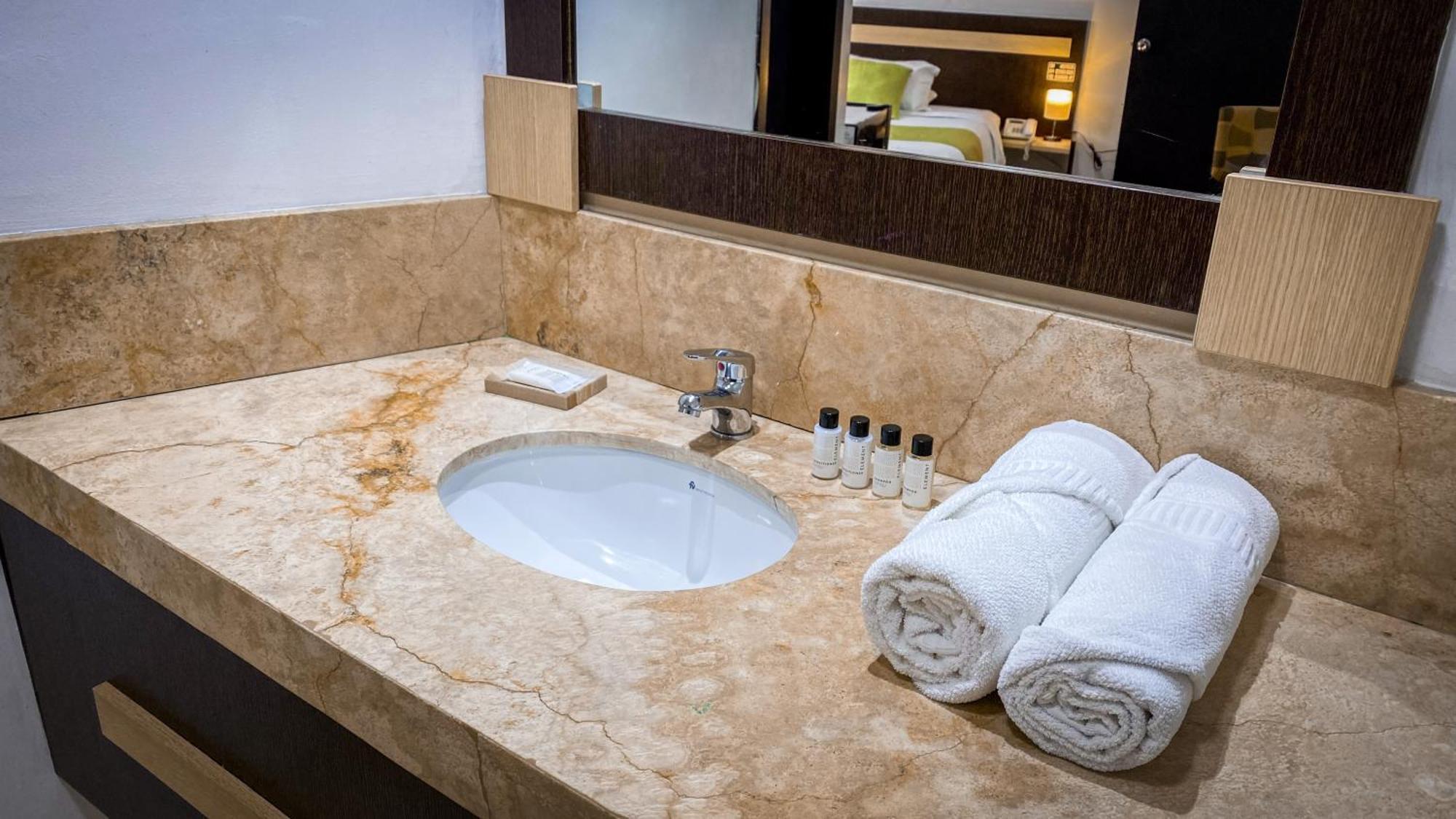 Mc Suites Boutique Guayaquil Exteriör bild